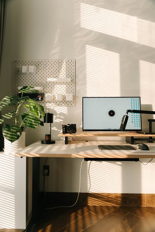 Practical Tips for a Clutter-Free and Organised Home Workspace